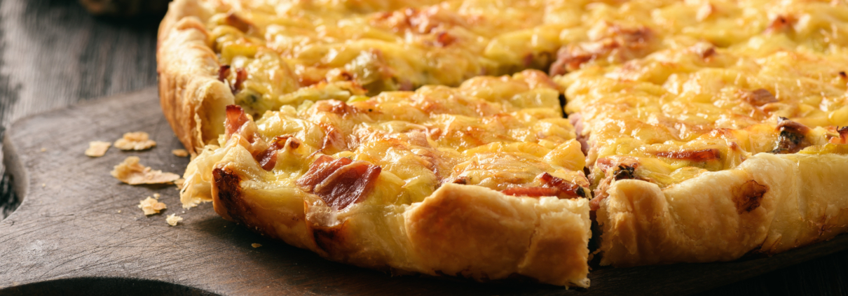 Torta salata con Pecorino Toscano DOP e pancetta affumicata